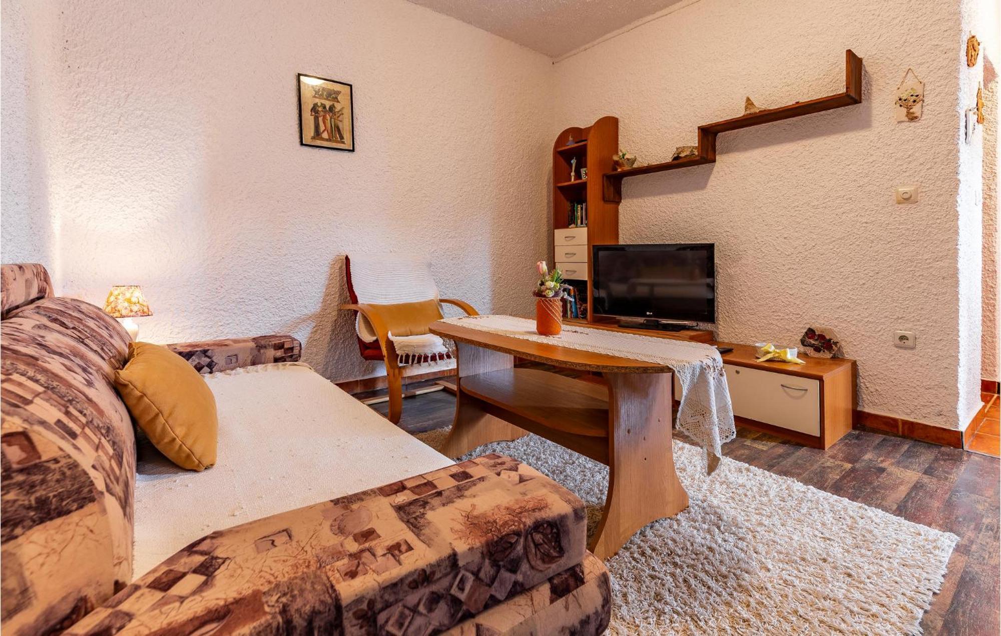 Lovely Apartment In Premantura With Wifi Exterior foto