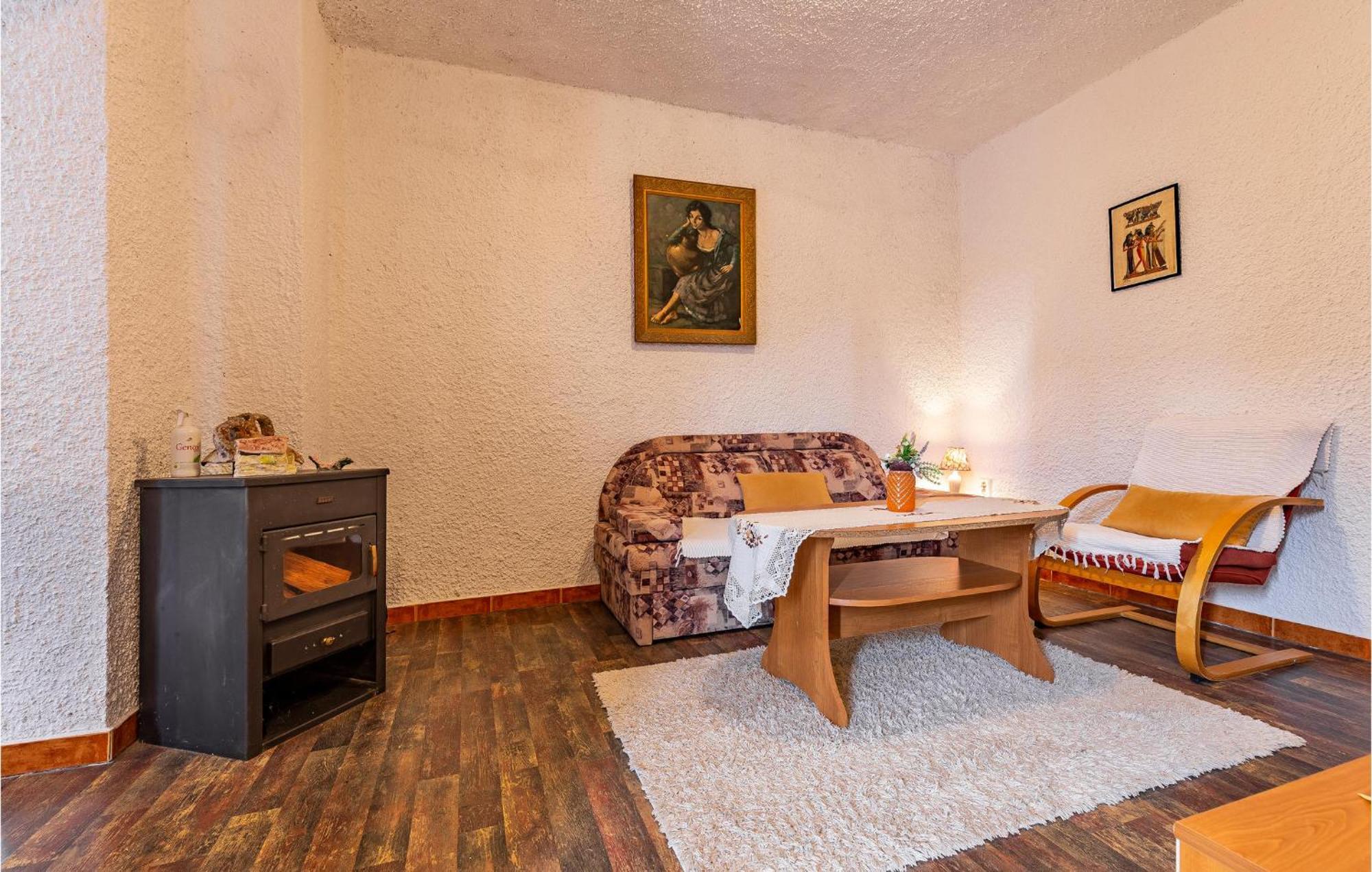 Lovely Apartment In Premantura With Wifi Exterior foto