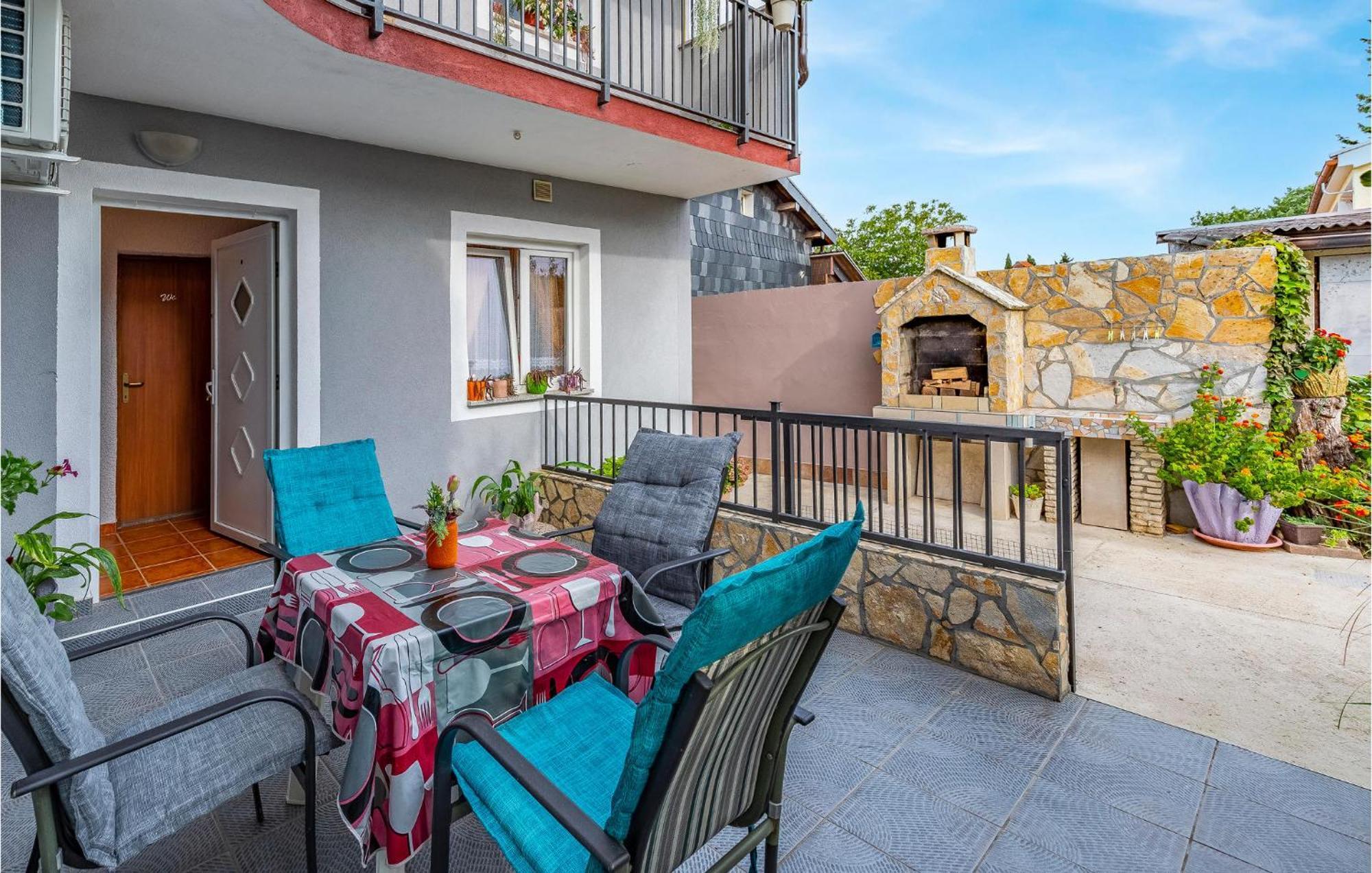 Lovely Apartment In Premantura With Wifi Exterior foto