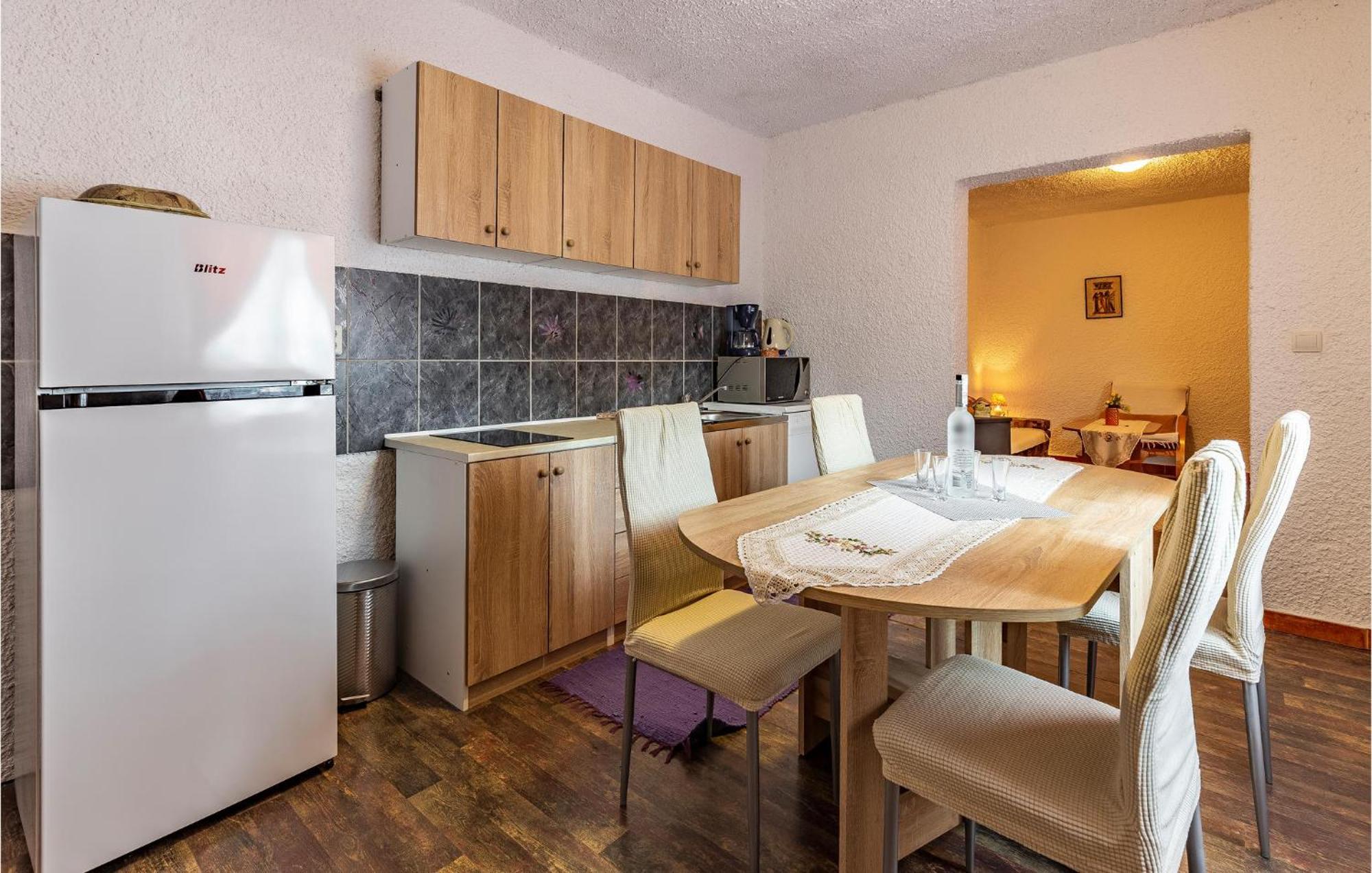 Lovely Apartment In Premantura With Wifi Exterior foto